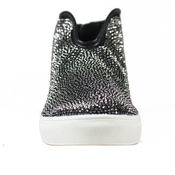 Rhinestone Embellished Laceless High Top Sneakers - Picture 16 of 16